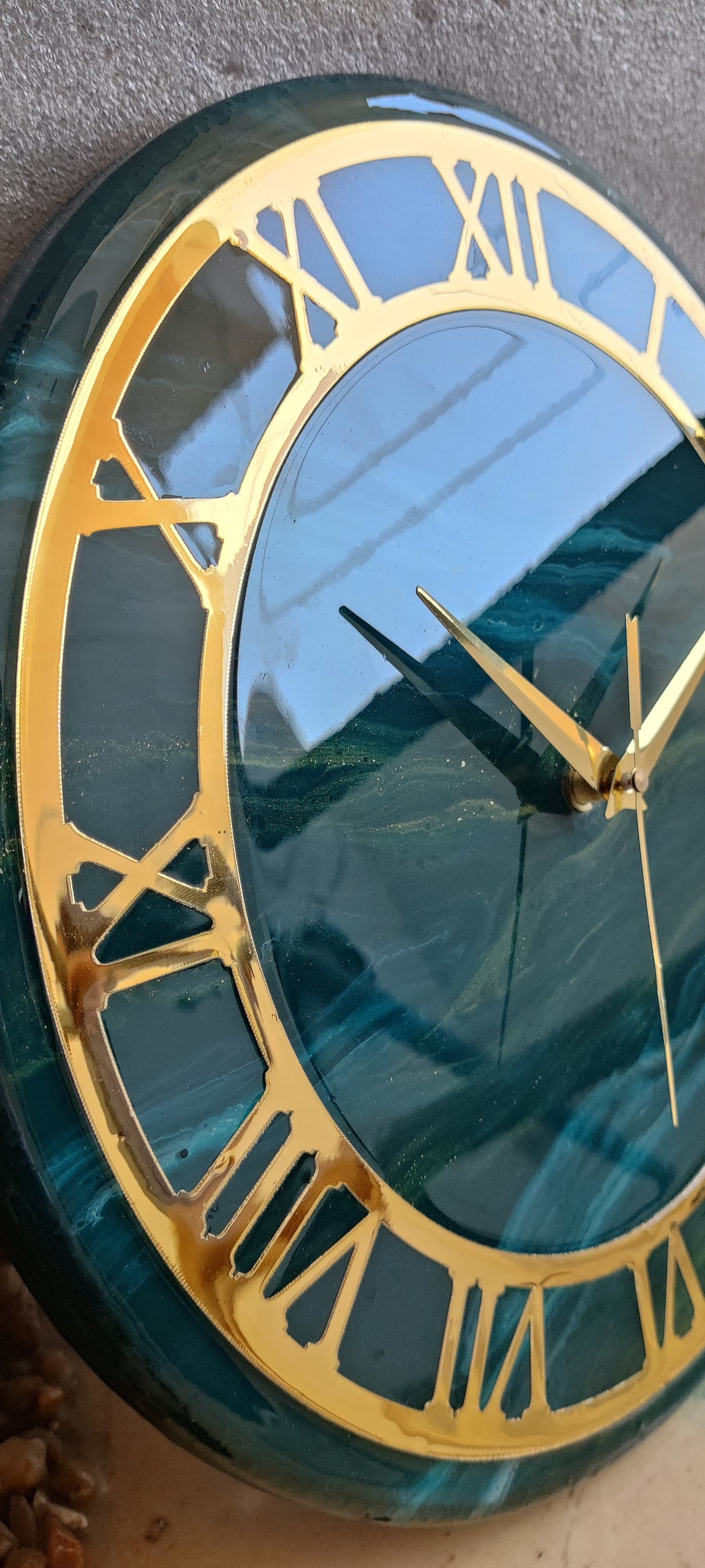 Shiny Ocean Green With Gold Bezel Resin Large Wall Clock(27 Inches)