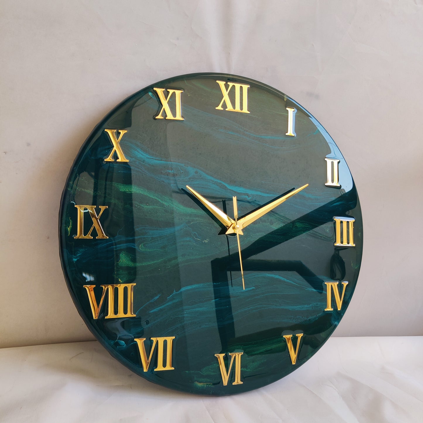 Jungle Green The luxury ResinArt Resin Wall Clock