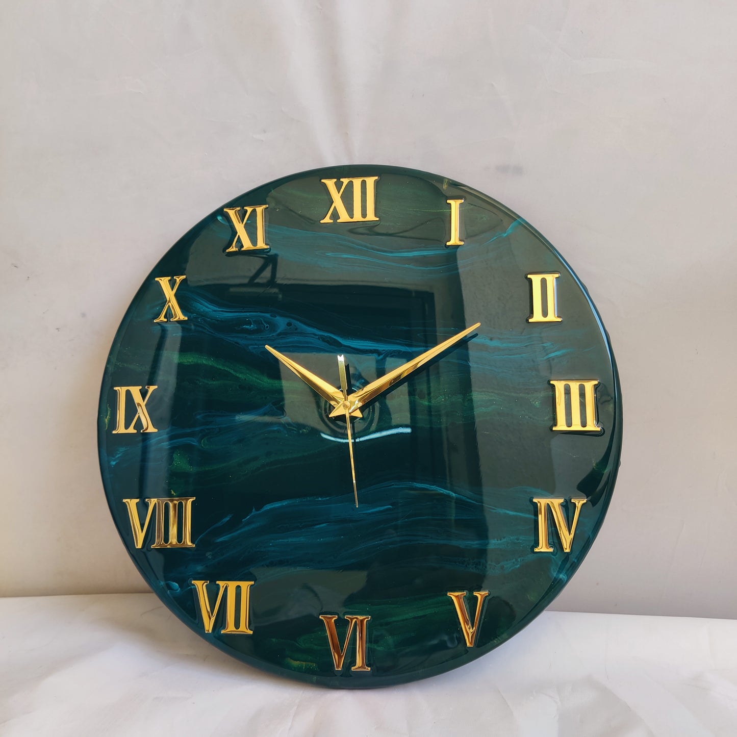 Jungle Green The luxury ResinArt Resin Wall Clock