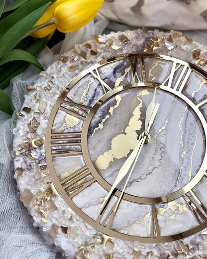 Pearl Design with Glass and Golden Effect Resin Wall Clock