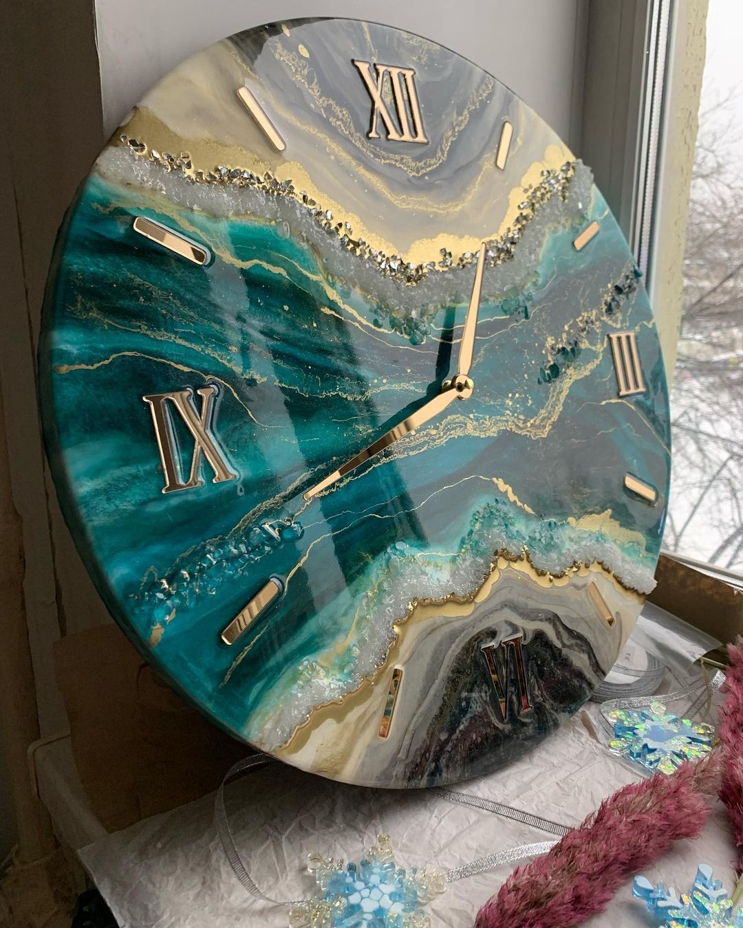 Velvet Green Resin Art Resin Wall Clock