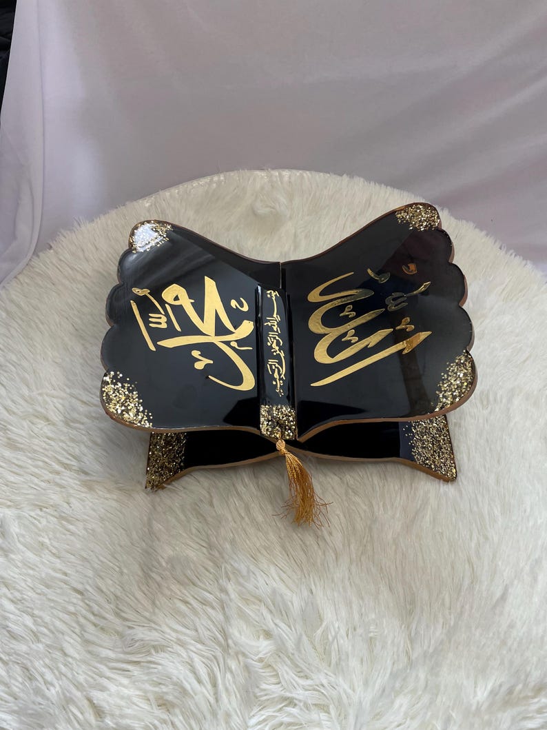 Black Resin Book Holder Resin (Rehal)