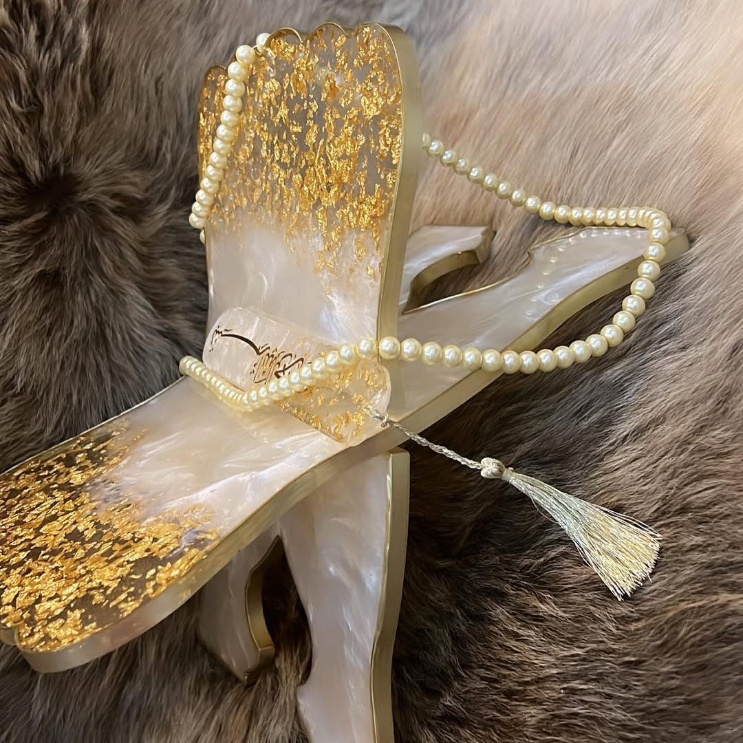 White and Gold Quran Book Holder Resin (Rehal)