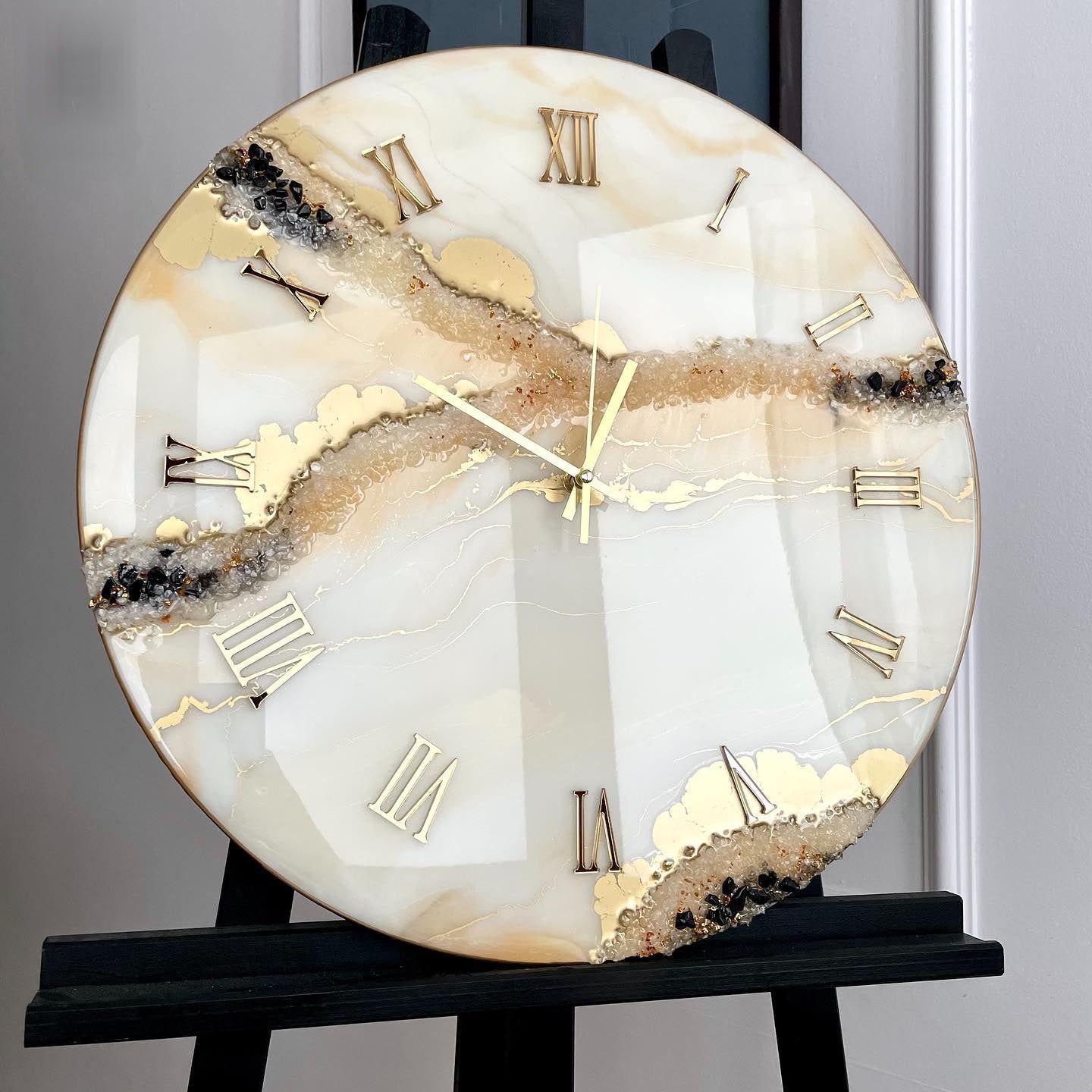 Almond White The luxury Resinart Resin Wall Clock