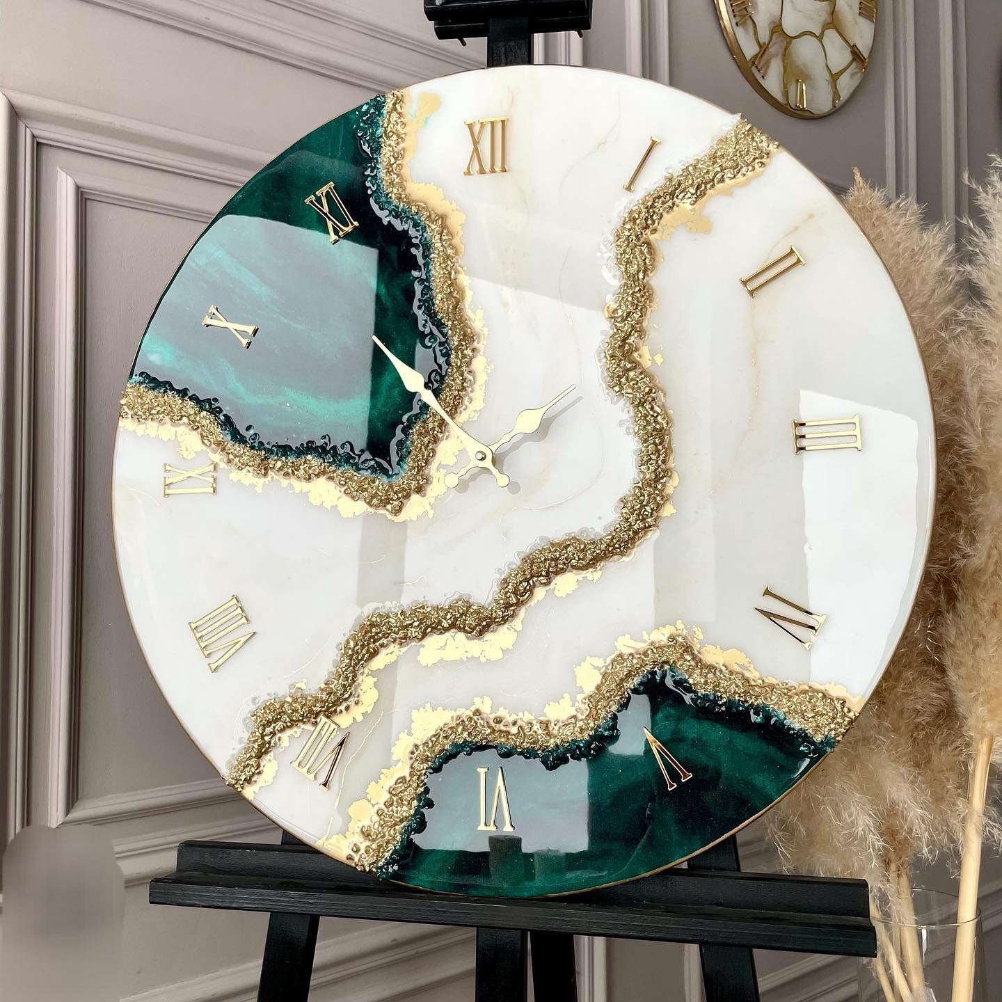 Attractive cream with Green Resin Art Resin Wall Clock