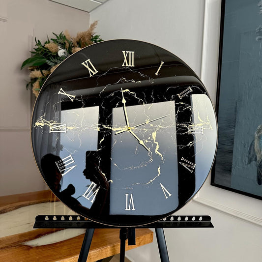 Black Beauty In the House Resin Wall Clock