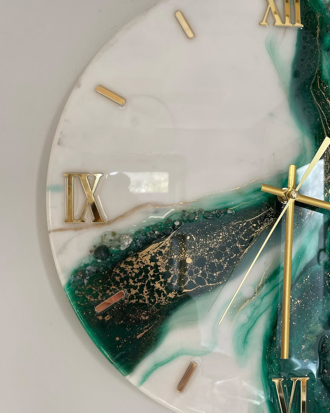 Cream With Green The luxury ResinArt Resin Wall Clock