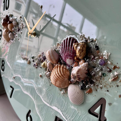 Cream Light With Shells | Epoxy Resin Wall Clock